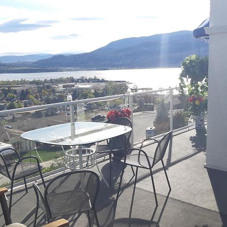 Lakeview House With 4 Rooms Kelowna Near Downtown & Knox Moutain Номер фото